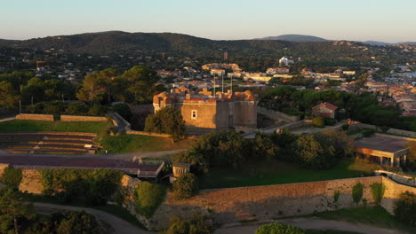 Sunrise-over-the-Flying-around-the-Citadel-of-Saint-Tropez-Museum-maritime